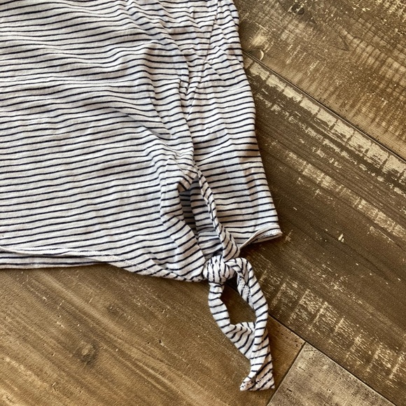 GAP tshirt. XXL - Picture 2 of 4